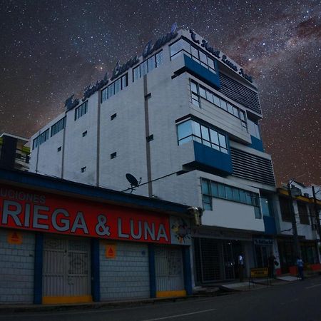 פלורנסייה Hotel Luna Azul מראה חיצוני תמונה