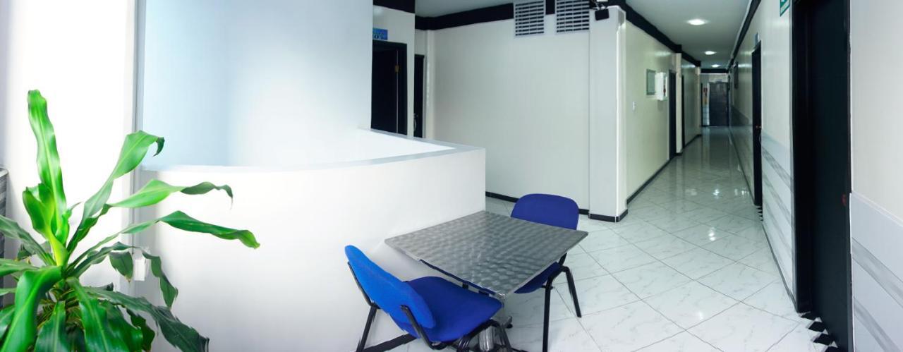 פלורנסייה Hotel Luna Azul מראה חיצוני תמונה