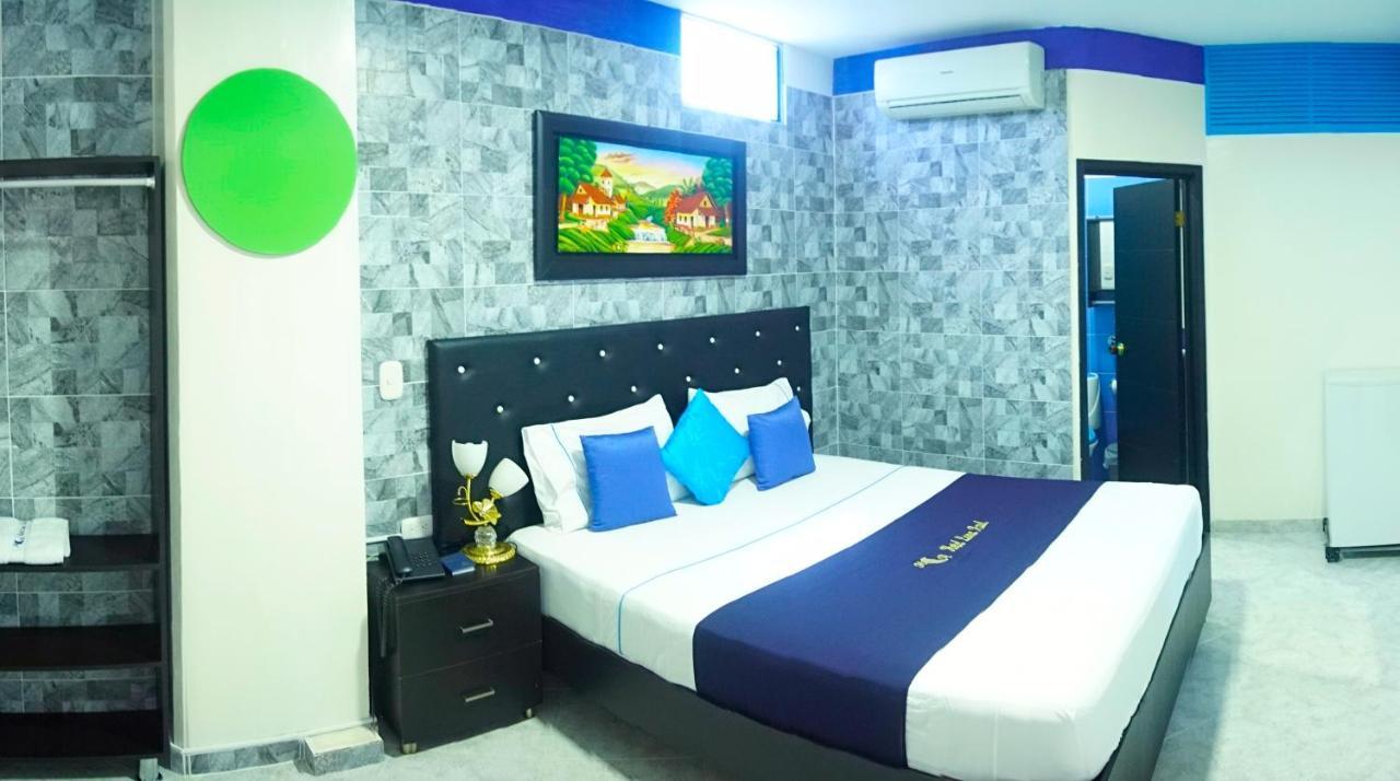 פלורנסייה Hotel Luna Azul מראה חיצוני תמונה